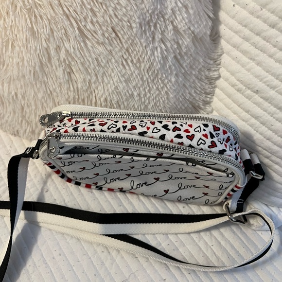 Brighton Love Scroll Canvas Crossbody Bag White Red Black Hearts NWOT - Picture 4 of 5